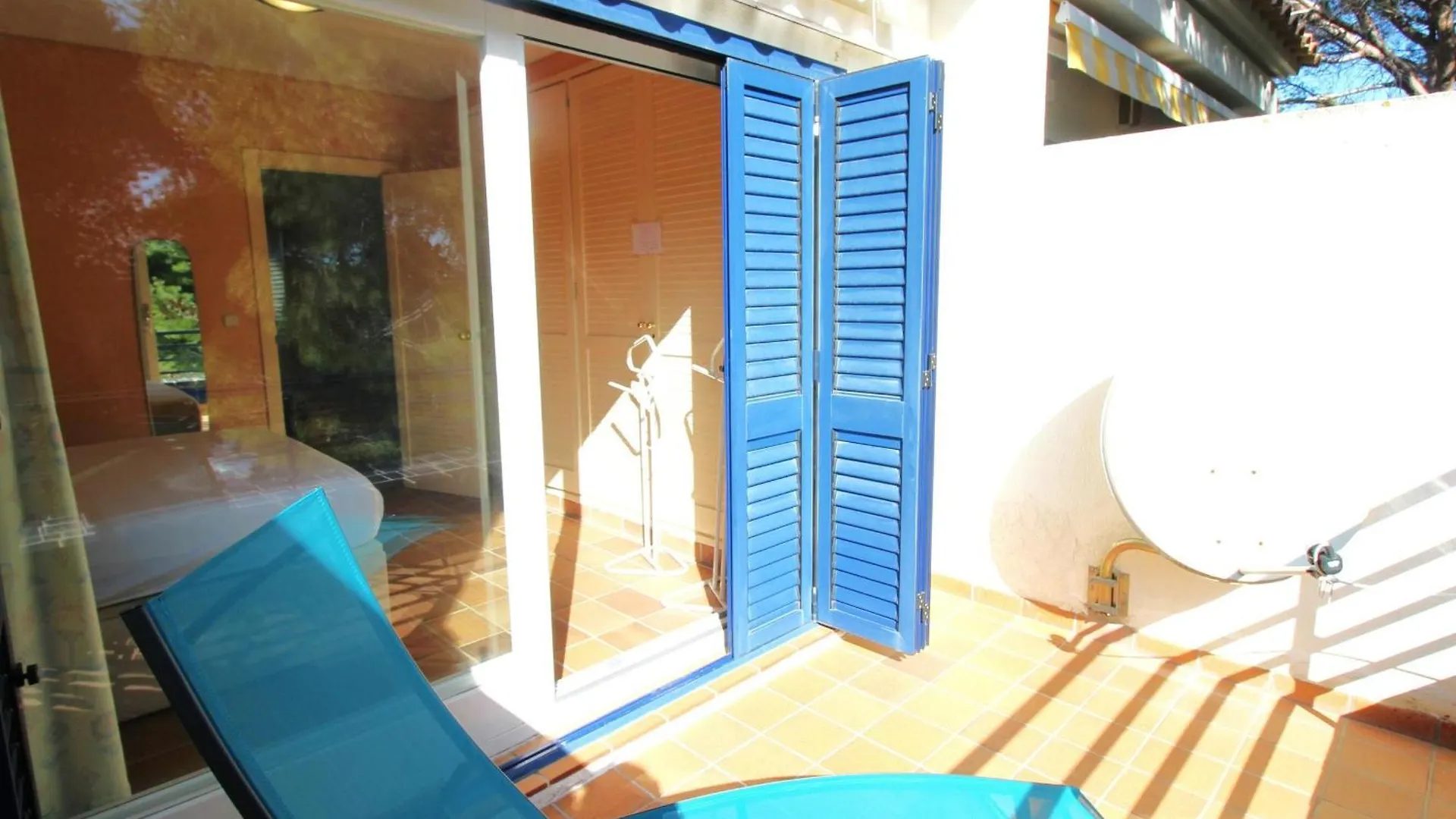 Casa En Primera Linea De Mar Con Acceso Directo A Playa Y Vistas Espectaculares - Es-228-176 Llanca
