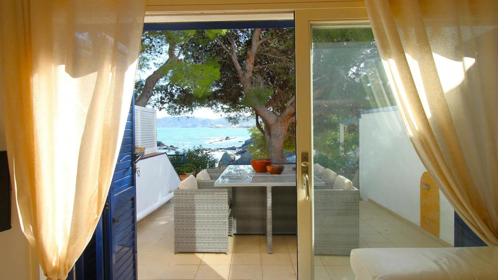 Casa En Primera Linea De Mar Con Acceso Directo A Playa Y Vistas Espectaculares - Es-228-176 Llanca 0*,  Spain