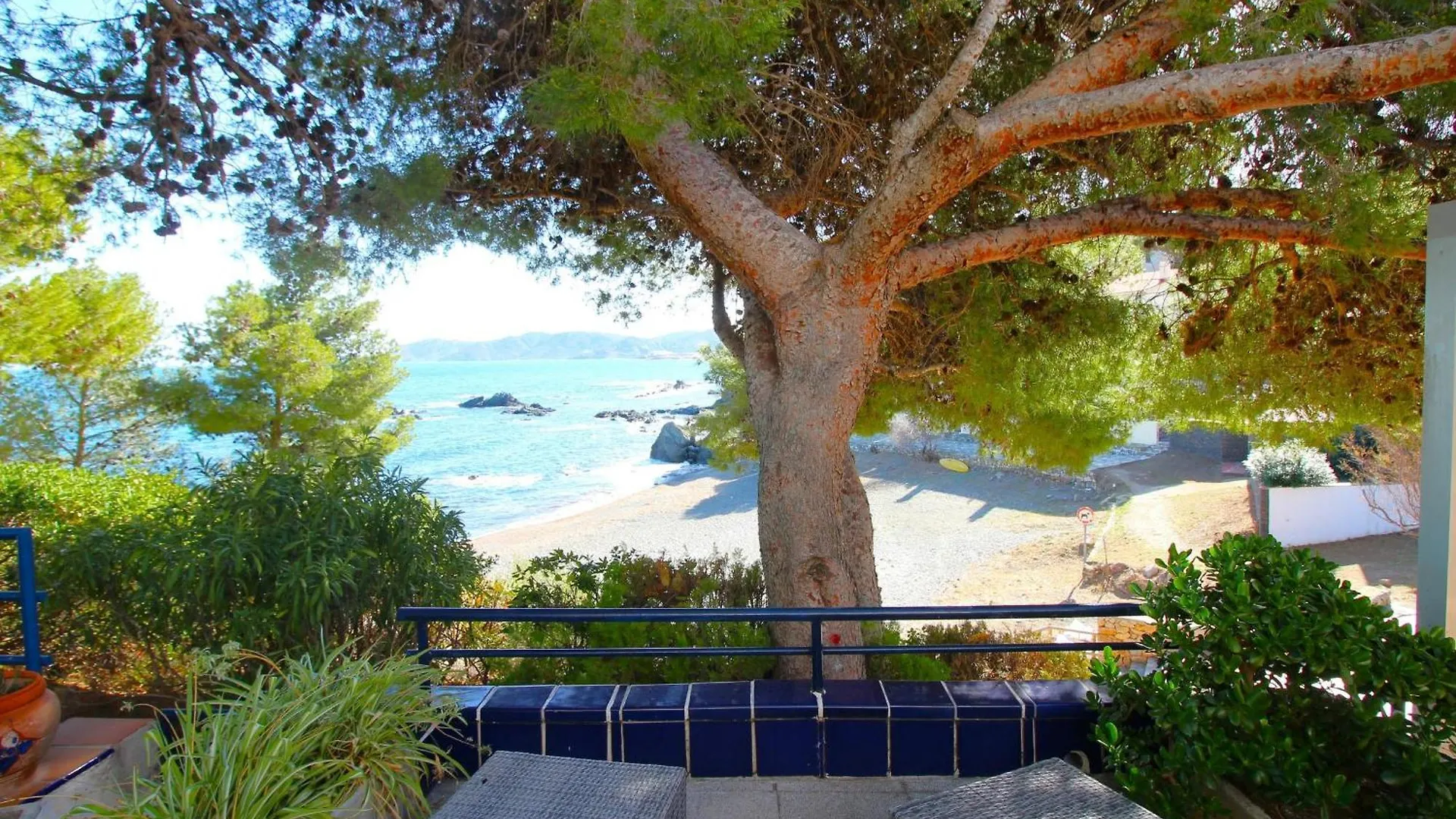 Casa En Primera Linea De Mar Con Acceso Directo A Playa Y Vistas Espectaculares - Es-228-176 Llanca 0*,  Spain